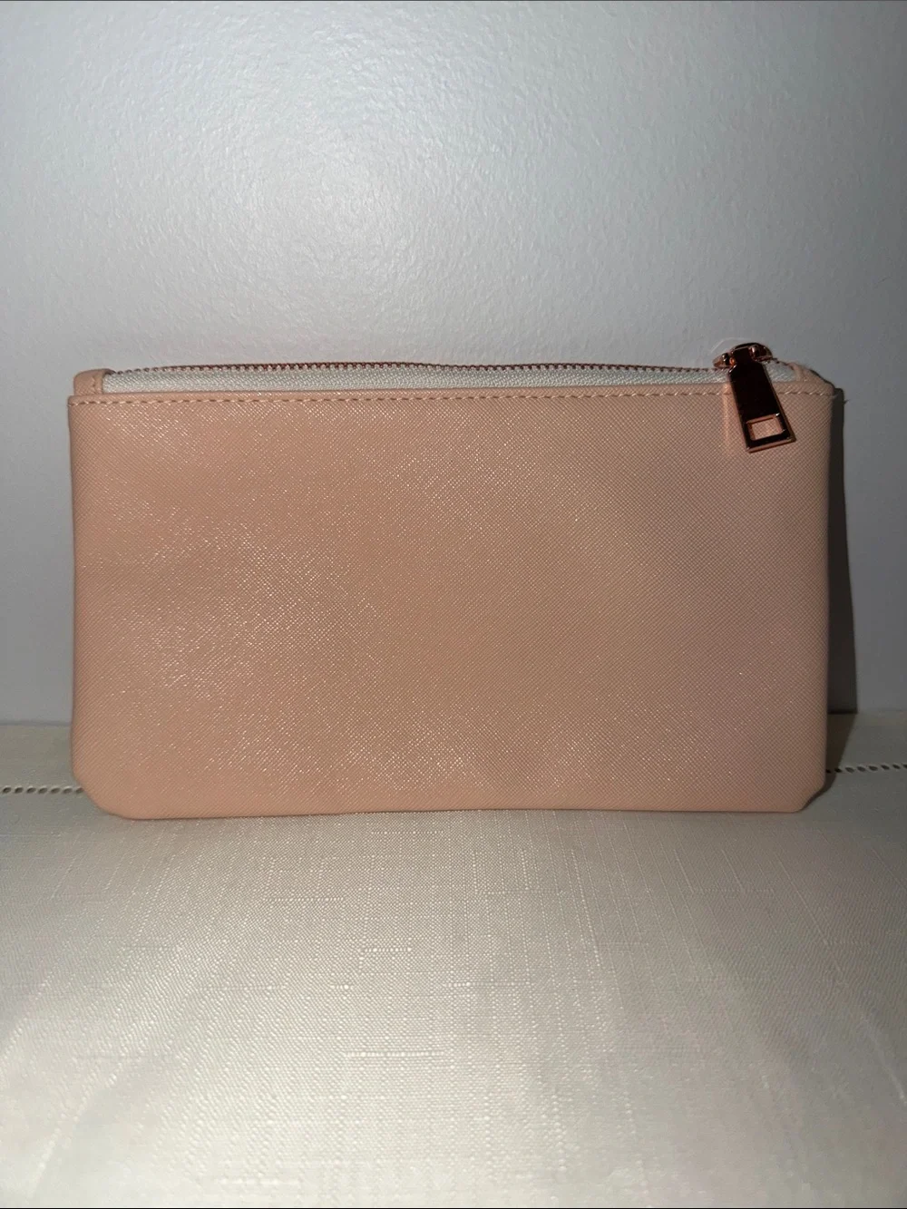 ICONIC LONDON Beige Blush Pink Rose gold faux leather small make up cosmetic bag